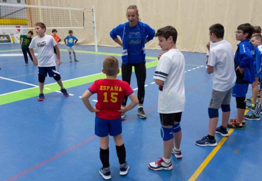 Preto dun cento de nenas e nenos participan nos campamentos de verán que se ofertan en San Sadurniño