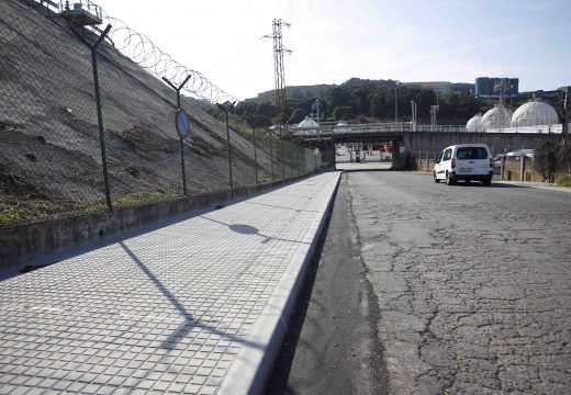 O Concello finaliza as obras de construción de beirarrúas en Nostián