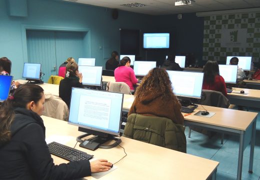 O Concello de Brión organizará cursos de informática básica durante todo o ano