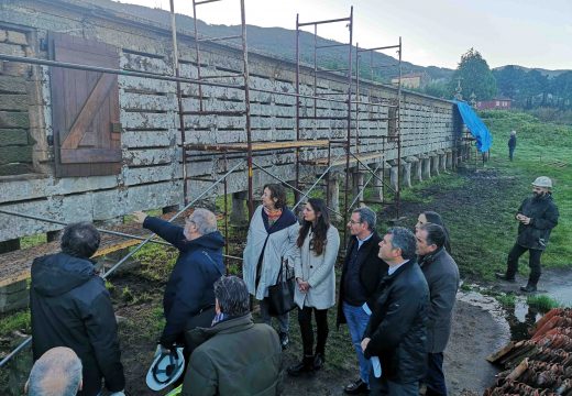 A consellería de Cultura inviste máis de 33.000 euros para levar a cabo a renovación e mellora do hórreo de Carnota