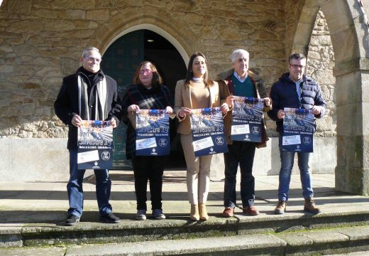 A XVI San Silvestre de Noia estrea cara solidaria recollendo alimentos para Cáritas