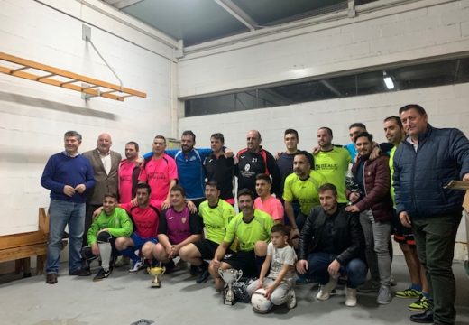 O Reale Lestedo alzase ca copa do Torneo Interparroquial de Futsal de Boqueixón