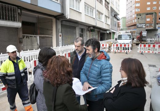 O corredor peonil avanza coa peonalización da rúa Ramón Cabanillas