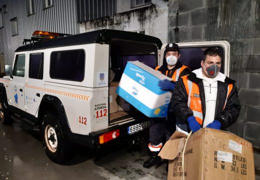 O Concello de Camariñas entrega 700 unidades de protección individual doadas por particulares e empresas no PAC de Vimianzo