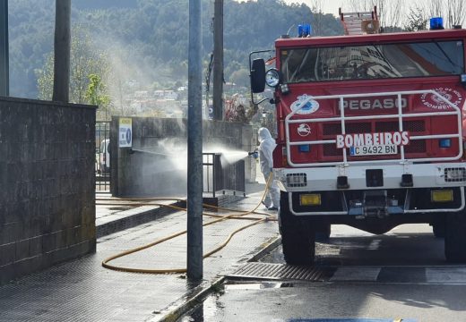 O Concello de Noia realiza traballos especiais de limpeza e desinfección no municipio