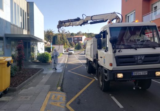 Vimianzo fumiga as rúas e os principais espazos de interacción pública para paliar a crise sanitaria por COVID-19