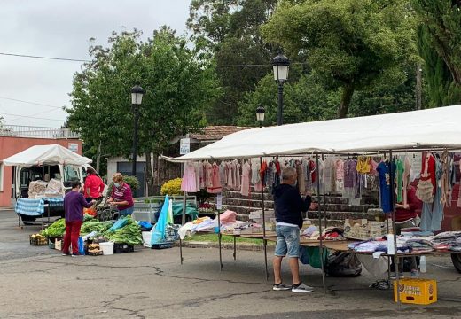 O Concello de Boqueixón reforza os mercados dominicais de Rodiño e Lestedo como espazos seguros