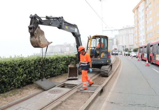 Comezan as obras da senda para correr no Paseo Marítimo e do carril 30 en Juan Flórez