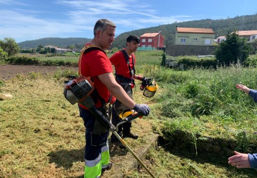 O Concello de Muxía reforza o plantel de operarios para acelerar as tarefas de mellora en todo o termo municipal