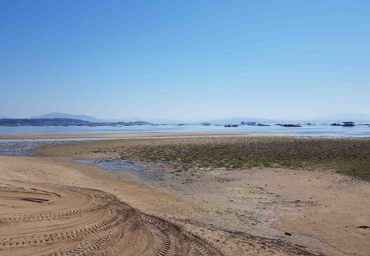 A praia dos Raposiños volve estar aberta ao baño