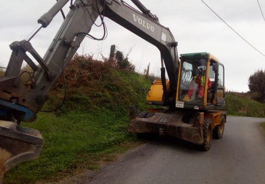 Iniciado o proxecto de asfaltado de 9 camiños en Callobre, Bemantes e Carantoña valorado en 151.000 euros