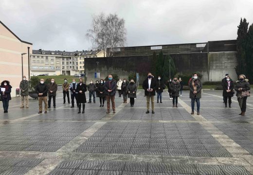 Trenor participa no acto de apertura do Obradoiros de Emprego da Laracha no que se formará a 20 alumnos en conservación de montes e en carpintaria e moble