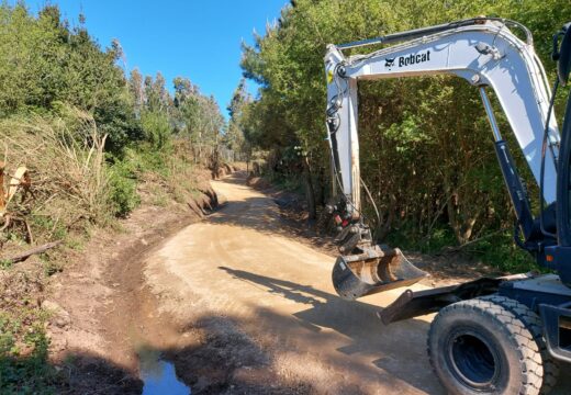 O Concello de Malpica acondiciona o acceso ó Rego da Xareira na parroquia de Cerqueda