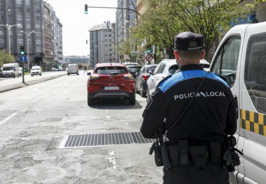 A Policía Local retoma a campaña de control de estacionamentos indebidos