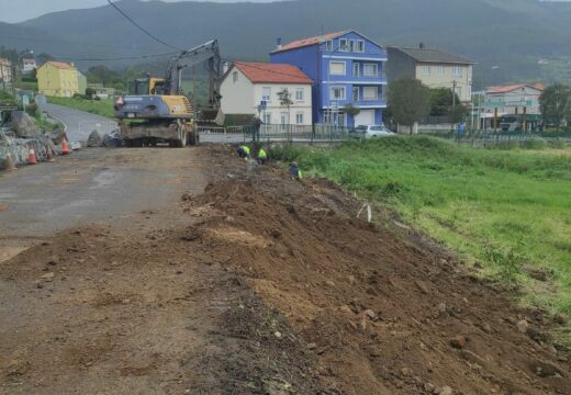 Cariño comeza os traballos de urbanización da rúa de Ou Cadro na parroquia da Pedra