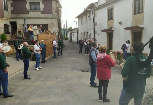 A música tradicional de O Son do Pote amenizará os martes do mes de xuño nas parroquias de Lousame