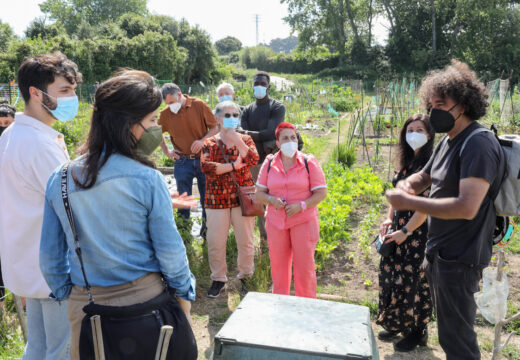 As persoas que participan no programa “Hortos urbanos” relatan as súas lembranzas da natureza