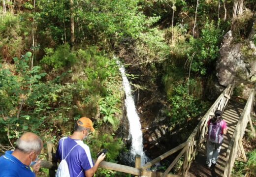 O Concello organiza roteiros de sendeirismo polas paisaxes naturais máis emblemáticos de Ortigueira