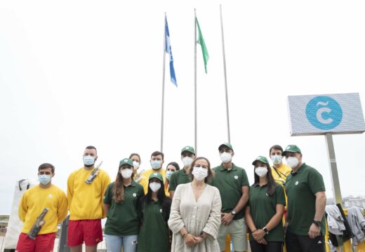 O Concello destaca a mellora da accesibilidade nas praias no acto do izado da bandeira azul