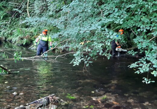 A Xunta realiza accións de conservación e limpeza nos treitos interurbanos do río Lambre nos concellos de Paderne, Vilarmaior, Irixoa e Miño