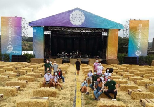 Política Social complementa labores medioambientais e de organización dun festival no Campo de Voluntariado Luces de Boimorto