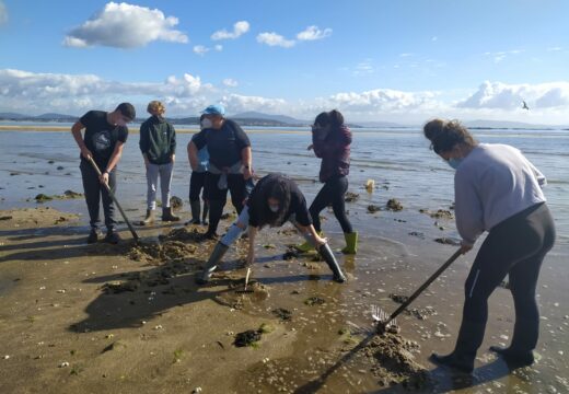 Estudantado do IES Praia Barraña participa nas xornadas de turismo mariñeiro da Pobra do Caramiñal