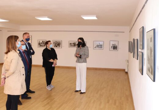 A Casa da Cultura de Lousame acolle ata o 26 de decembro a exposición Nós tamén fomos emigrantes promovida por Afundación e Abanca