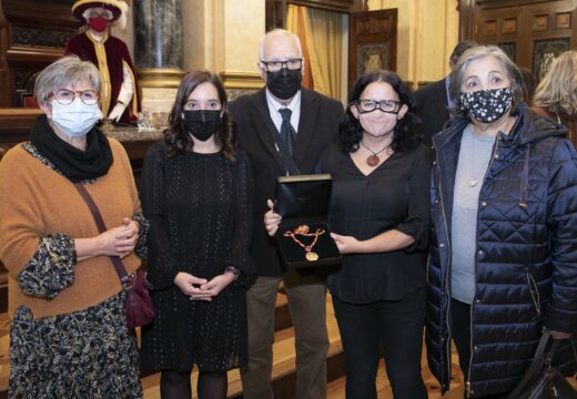 O Concello da Coruña concédelle a Medalla de Ouro ao Mérito á Asociación de Persoas Xordas da Coruña