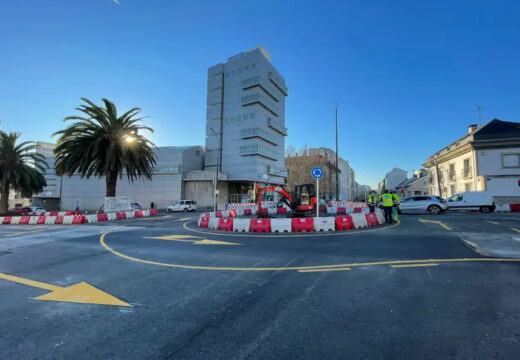 O Concello reabre ao tráfico rodado o cruzamento entre a avenida de Arteixo e a rolda de Nelle e traballa xa na reurbanización da contorna