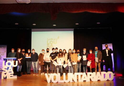 O Concello de Lousame homenaxea a preto dun cento de voluntarios/as