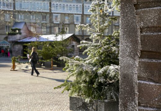 Arrancan os obradoiros do poboado de Nadal de María Pita, onde Papá Noel xa recibe visitas