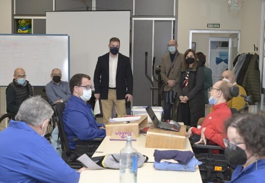 Trenor informou que na comaraca de Bergantiños-Costa da Morte se están impartindo 42 cursos de AFD para formar a 630 alumnos cun investimento de máis de 1,7M€