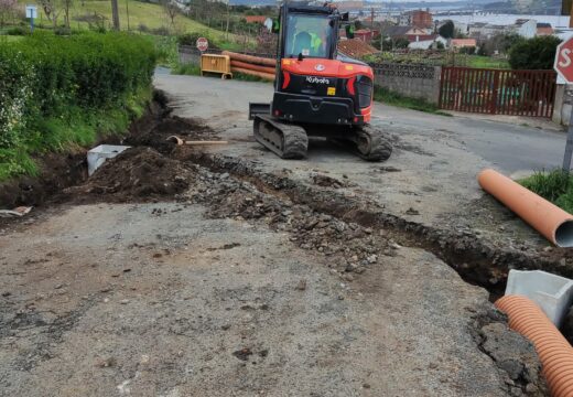 O Concello de Neda inicia as obras de pavimentación do camiño do Vilar, en Casadelos