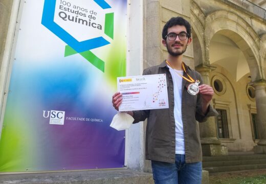 Mateo Pérez Soto, alumno do IES Agra de Raíces de Cee, medalla de bronce na XXXV Olimpíada Nacional de Química