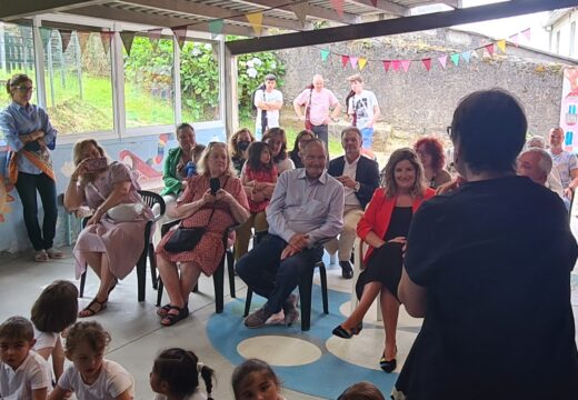 A alcaldesa acudiu aos actos programados con motivo do centenario da Escola de Sedes