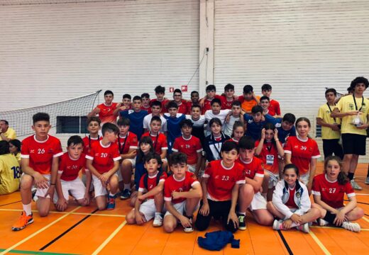 A Escola de Balonmán de Abegondo arrasa no I Foz Porto Handball Cup tras conseguir primeiros postos en tres categorías