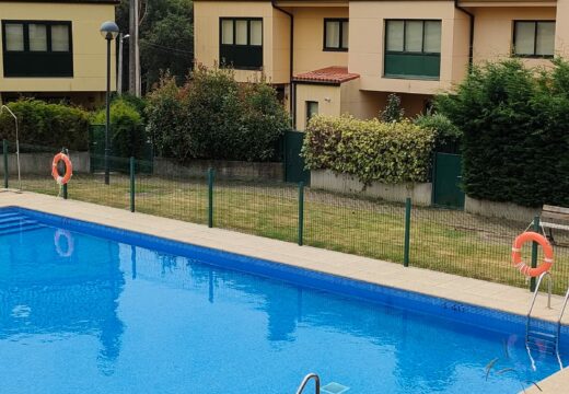 O PP cambrés cualifica de “abandono de funcións” a desmesurada demora na apertura da Piscina Municipal de Cecebre e esixe compensacións