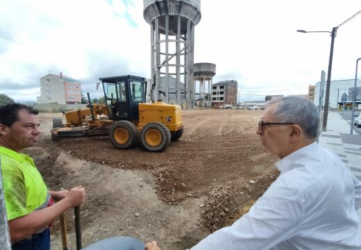 En marcha as obras de pavimentación de máis de 8.000 metros cadrados de superficie en cinco aparcadoiros gratuítos