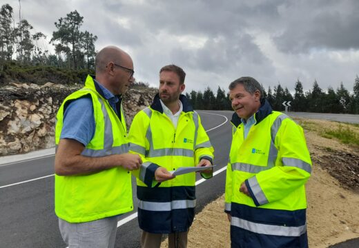 Trenor destaca a mellora da seguridade tras o investimento dun millón de euros na estrada AC-423 que une Agrilloi e Ponteceso, en Cabana de Bergantiños