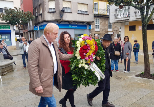 A Pobra conxuga tradición e ofrenda cívica para conmemora-lo legado de Valle-Inclán