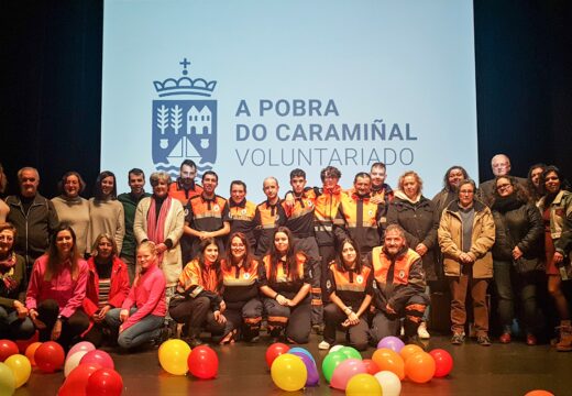 O Concello pobrense enxalza o labor do voluntariado no acto de entrega do aguinaldo do Nadal