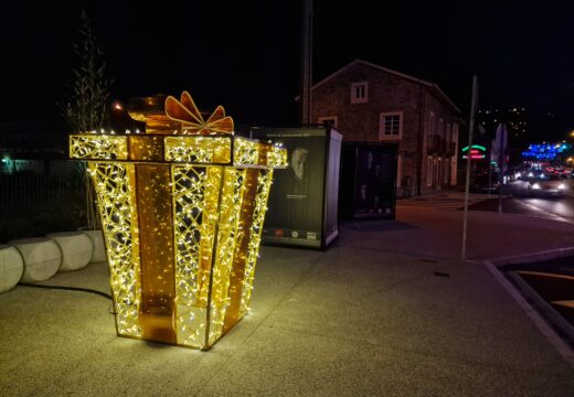 O Concello de Cabanas acende as luces de Nadal