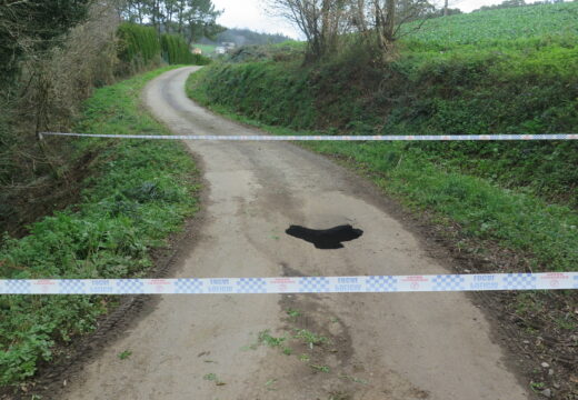 Cortada á circulación a estrada da parroquia de Lendo que comunica A Torre con Leas a causa dun socavón