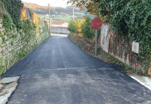 Finalizan as obras de saneamento e pavimentación no camiño da Pedreira, en Leiro