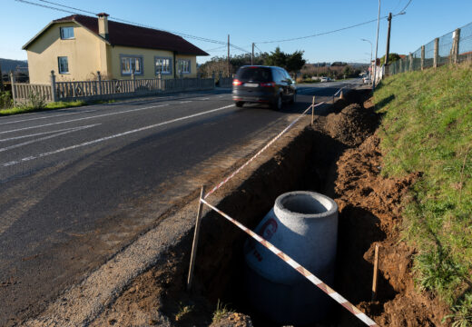 O Concello de Moeche inviste máis de 100.000 euros na reparación de dous tramos de beirarrúas en Abade