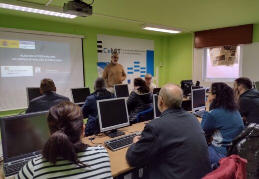 ‘A administración preto de ti’ chega a Camariñas