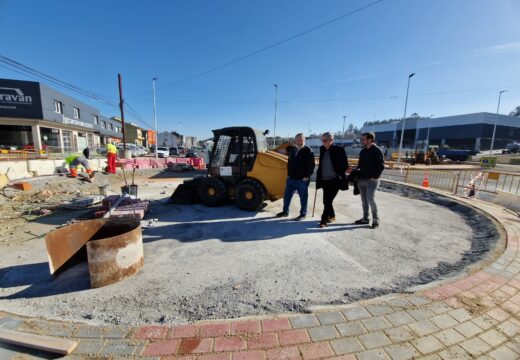 Entran na recta final as obras da rotonda que regulará os accesos a Carballo na zona da Revolta