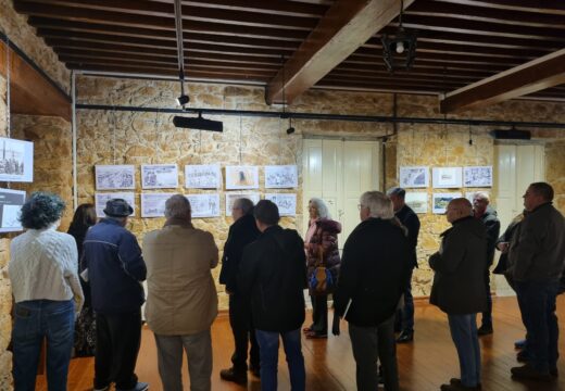 A Asociación Memoria Histórica Democrática inauguraba o pasado venres na Casa das Palmeiras de Neda a exposición fotográfica “A fuxida do Bou Ramón”