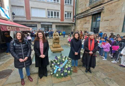 Música e gastronomía na ofrenda cívica pobrense a Rosalía