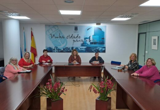 A alcaldesa reuniuse coa presidenta da Asociación para a Loita contra a Violencia de Xénero